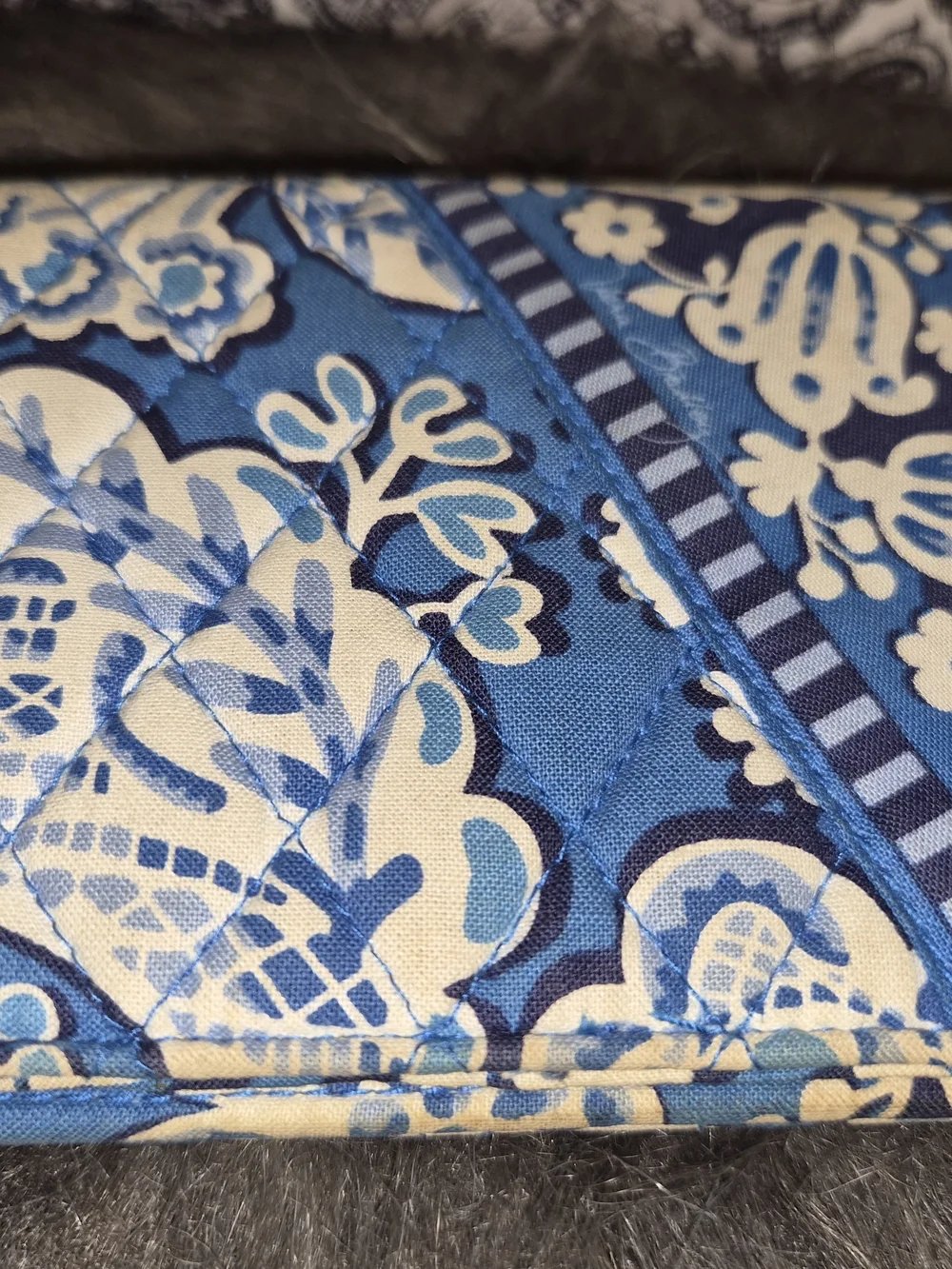 Vera Bradley Blue Floral Quilted Wallet with Navy Trim - Picture 2 of 9
